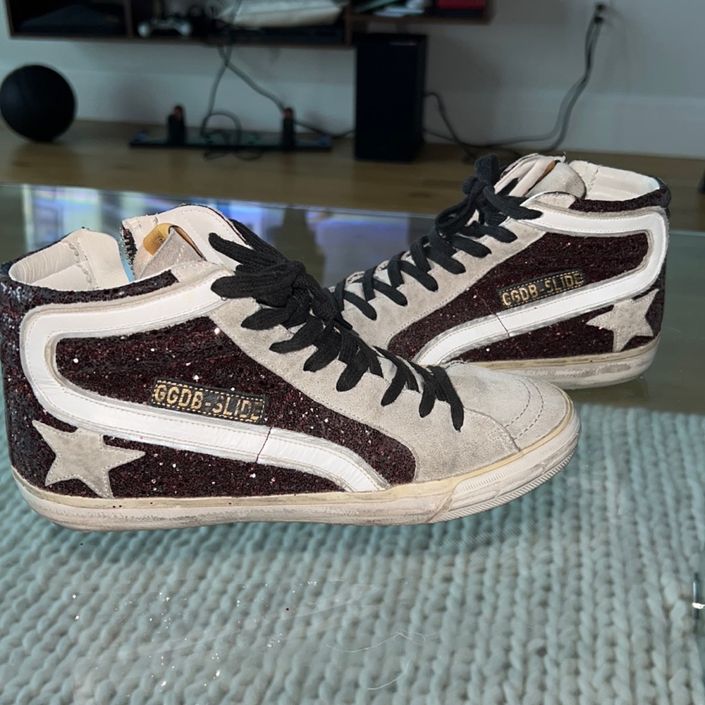 Golden girls shoes dark red colour